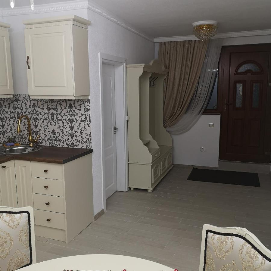 Отель Ikonomov House Банско Экстерьер фото