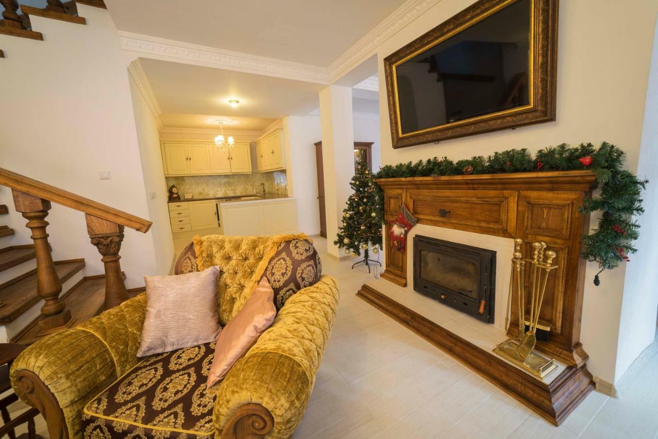 Отель Ikonomov House Банско Экстерьер фото