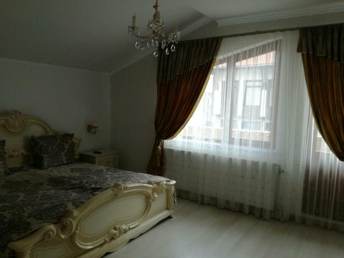 Отель Ikonomov House Банско Экстерьер фото
